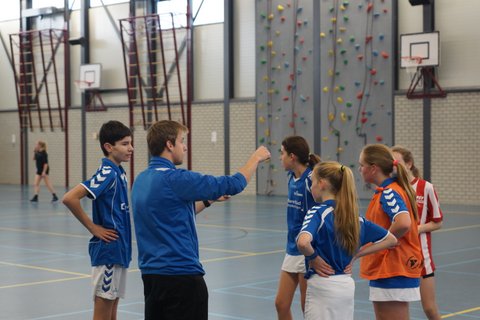 Korfbal C2  29 november-004.JPG